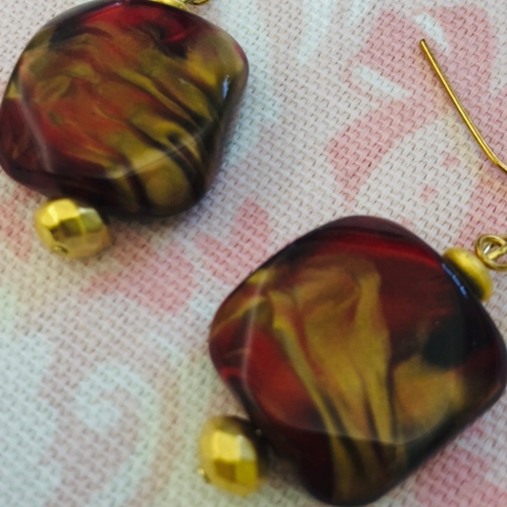 Earrings - Picture 5 of 7